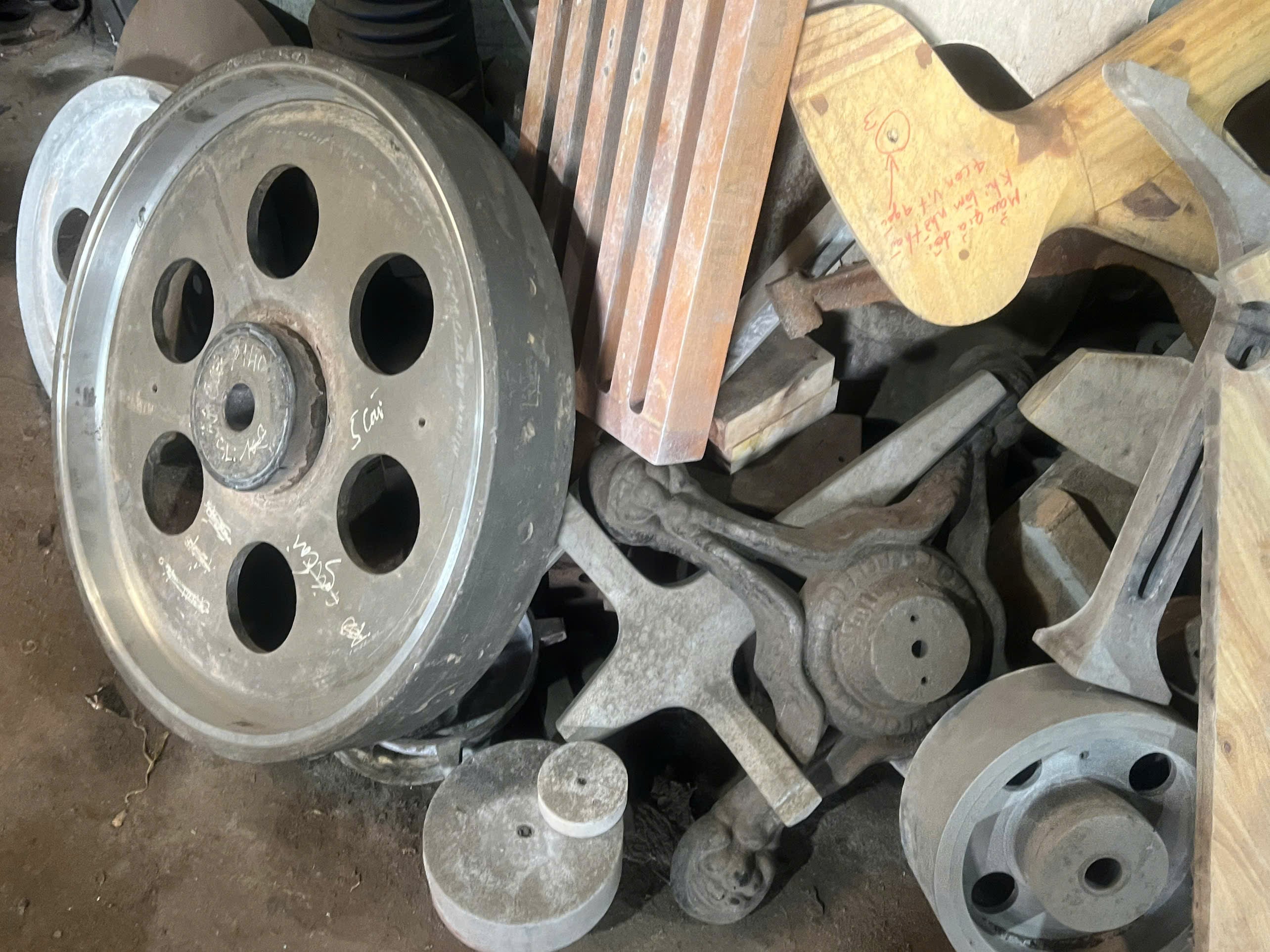 Foundry molds
